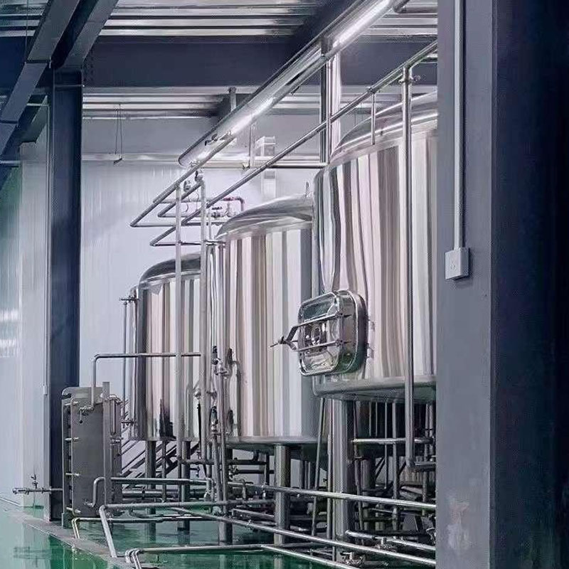 安图精酿啤酒设备